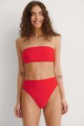 NA-KD Swimwear Bikinitrosa med hög midja - Red