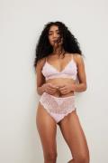 NA-KD Lingerie Spets brazilian trosa - Pink