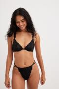 NA-KD Lingerie T-stringtrosa med broderi och banddetalj - Black,Flower