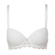 Trofe Julia Padded Bra BH Vit polyamid A 70 Dam