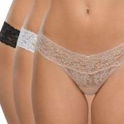 Hanky Panky Trosor 6P Low Rise Lace Thong Svart/Vit nylon One Size Dam