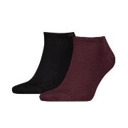 Calvin Klein Strumpor 2P Men Sneaker Socks Svart/Vinröd Strl 43/46 Her...