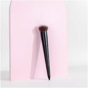 brushworks No. 2 Buffing Foundation Brush