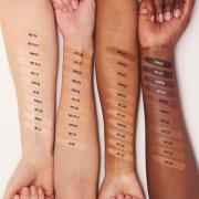 MAC Studio Fix 36HR Smooth Angles Concealer (Various Shades) - NC20
