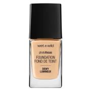 Wet n Wild Photo Focus Dewy Foundation Soft Beige 28ml