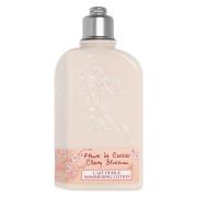 L'Occitane Cherry Blossom Shimmering Lotion 250 ml