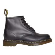 Dr. Martens Stövlar med snörning Black, Dam