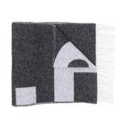 A.p.c. Stilfull Svart Vinterscarf med Logo Patch Black, Dam