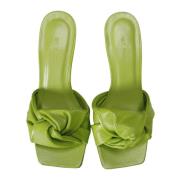 By FAR Höj din stil med högklackade sandaler Green, Dam