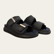 Alexander McQueen Pre-owned Pre-owned Tyg sandaler Black, Dam