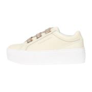 Calvin Klein Beiga Lädersneakers, Trendig Stil Beige, Dam