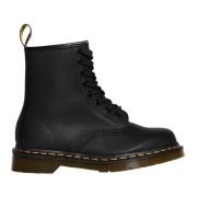 Dr. Martens Svarta Snörstövlar Höjer Stilen Black, Dam