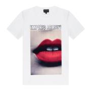 Emporio Armani Vit kortärmad T-shirt med mocka-effekt applikation och ...