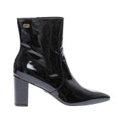 Stuart Weitzman Uppgradera din skosamling med Linaria ankelboots Black...