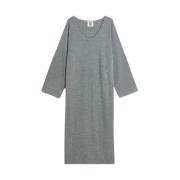 By Malene Birger Stilfull Lovella Klänning Gray, Dam