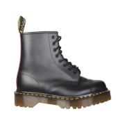 Dr. Martens Stövlar med snörning Black, Dam