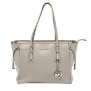 Michael Kors Pre-owned Pre-owned Laeder totevskor Gray, Dam