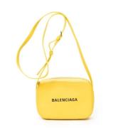 Balenciaga Vintage Pre-owned Laeder balenciaga-vskor Yellow, Dam