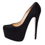 Christian Louboutin Pre-owned Pre-owned Tyg klackskor Black, Dam