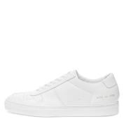 Common Projects Vita Låga Basketbollskor White, Dam