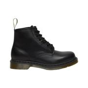 Dr. Martens Klassiska Ankelboots i Slätt Läder Black, Herr