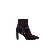 Carolina Herrera Bruna Mocka Ankelboots med Guldspänne Brown, Dam