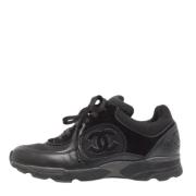 Chanel Vintage Pre-owned Tyg sneakers Black, Dam