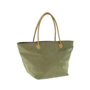 Burberry Vintage Pre-owned Nylon axelremsvskor Green, Dam