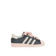 Adidas Svarta läder lågtoppsneakers Black, Dam