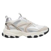 Estro Kvinnors Milky & Silver Sneakers tillverkade av Blandade Materia...