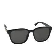 Gucci Vintage Pre-owned Plast solglasgon Black, Dam