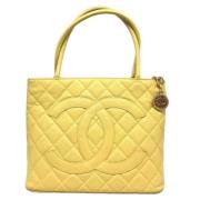 Chanel Vintage Pre-owned Tyg chanel-vskor Yellow, Dam