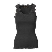 Rosemunde Spetsig Top med Feminin Kant Black, Dam