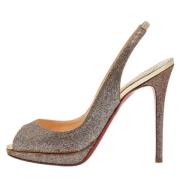 Christian Louboutin Pre-owned Pre-owned Tyg sandaler Gray, Dam