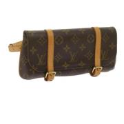 Louis Vuitton Vintage Pre-owned Canvas crossbodyvskor Brown, Dam