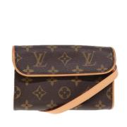 Louis Vuitton Vintage Pre-owned Canvas crossbodyvskor Brown, Dam