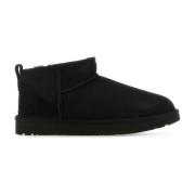 UGG Klassiska Svarta Mocka Ankelboots Black, Dam