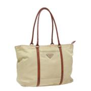 Prada Vintage Pre-owned Nylon prada-vskor Beige, Dam