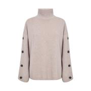 Levete Room Mjuk Turtleneck Tröja med Dekorativa Knappar Beige, Dam