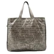 Chanel Vintage Pre-owned Canvas chanel-vskor Gray, Dam