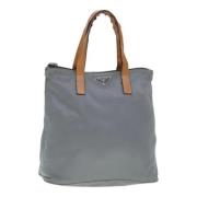 Prada Vintage Pre-owned Nylon handvskor Gray, Dam