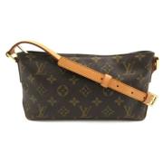 Louis Vuitton Vintage Pre-owned Canvas crossbodyvskor Brown, Dam