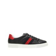 Gucci Läder Basket Sneakers med Metallplatta Black, Herr