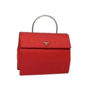 Prada Vintage Pre-owned Nylon handvskor Red, Dam