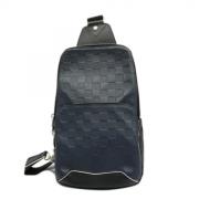 Louis Vuitton Vintage Pre-owned Tyg axelremsvskor Black, Herr