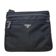 Prada Vintage Pre-owned Nylon axelremsvskor Black, Unisex