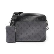 Louis Vuitton Vintage Pre-owned Canvas crossbodyvskor Black, Dam