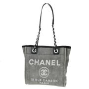 Chanel Vintage Pre-owned Canvas chanel-vskor Gray, Dam