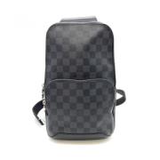 Louis Vuitton Vintage Pre-owned Canvas crossbodyvskor Black, Herr