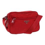 Prada Vintage Pre-owned Nylon prada-vskor Red, Dam